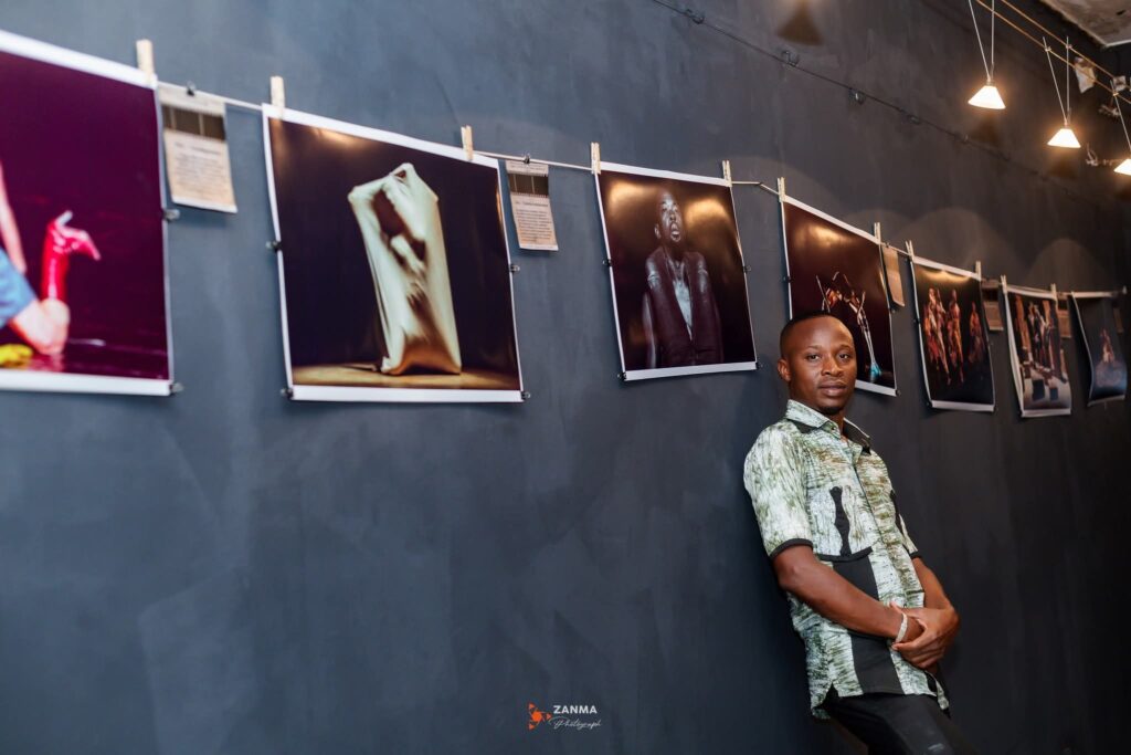 Article : Boureima Passéré propose une exposition entièrement dédiée à la photographie de scène